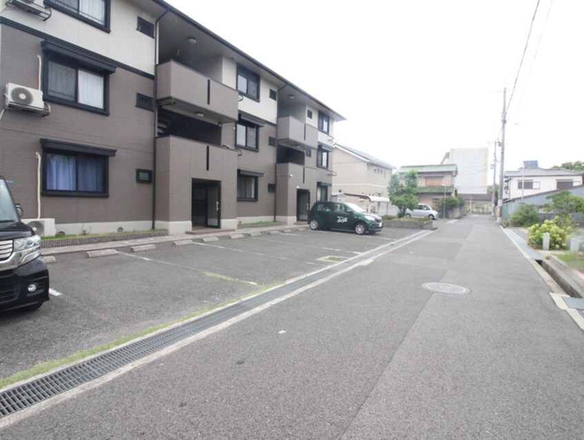 駐車場 パ－クハウス１番館