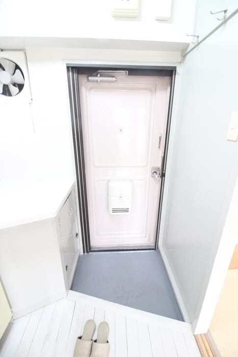 玄関 ビレッジハウス服部3号棟