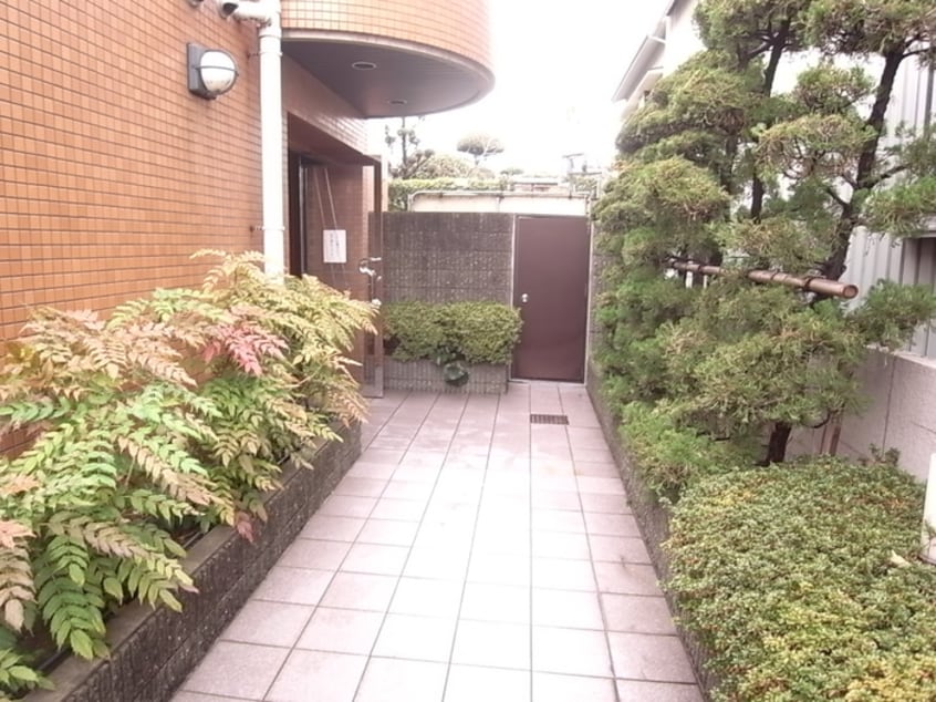 エントランス部分 グレース　サンシャイン