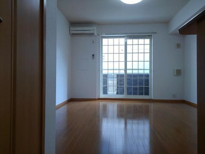 居室 セレ－ノＢ