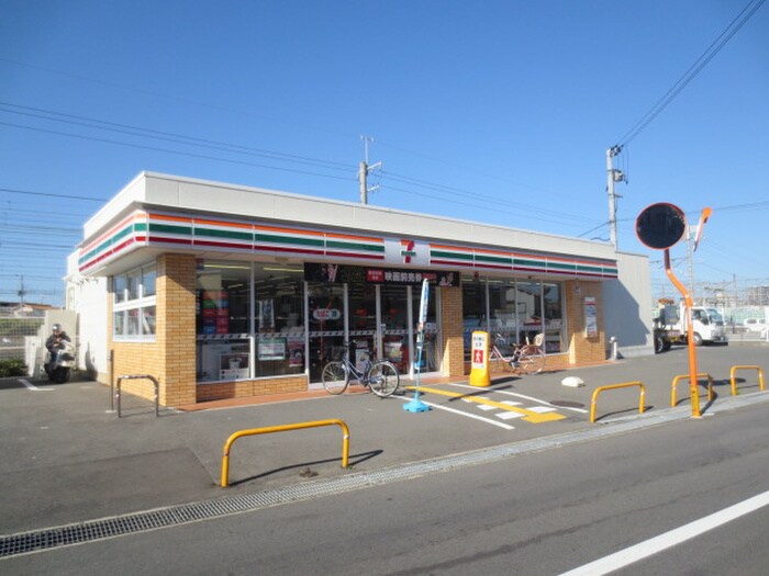 セブンイレブン(コンビニ)まで350m 竹内マンション