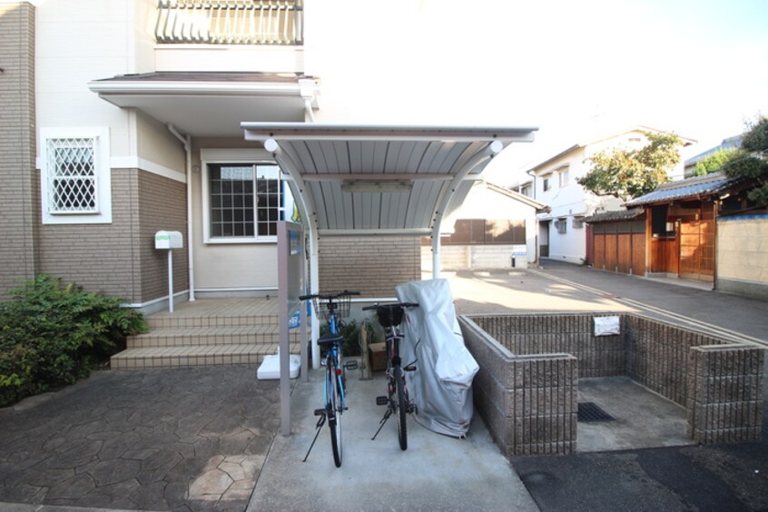 駐輪場 ドルチェ喜連