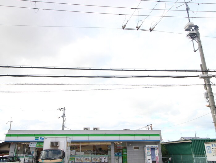 ファミリーマート下松店(コンビニ)まで750m シエスタ