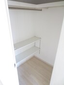 収納 アイ・ウエスト茨木