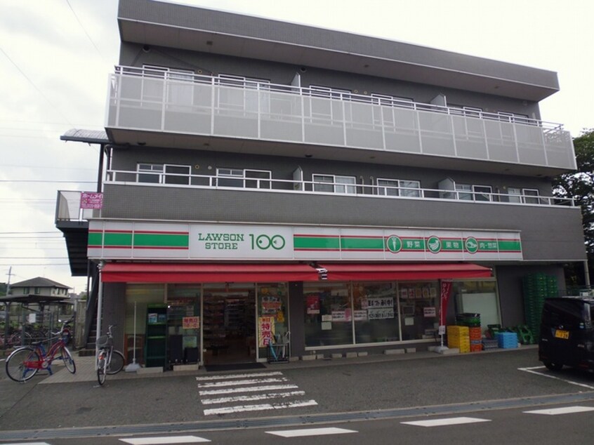 ローソン１００(コンビニ)まで672m ビバリ－フラッツ