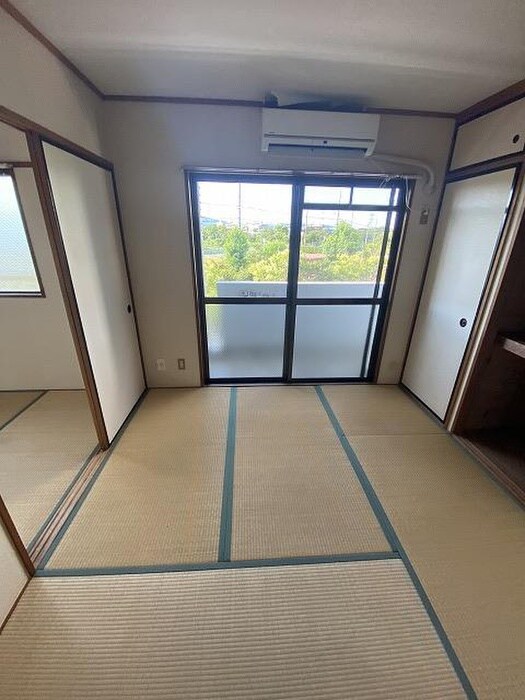 居室 シャルマン三栗Ｂ棟