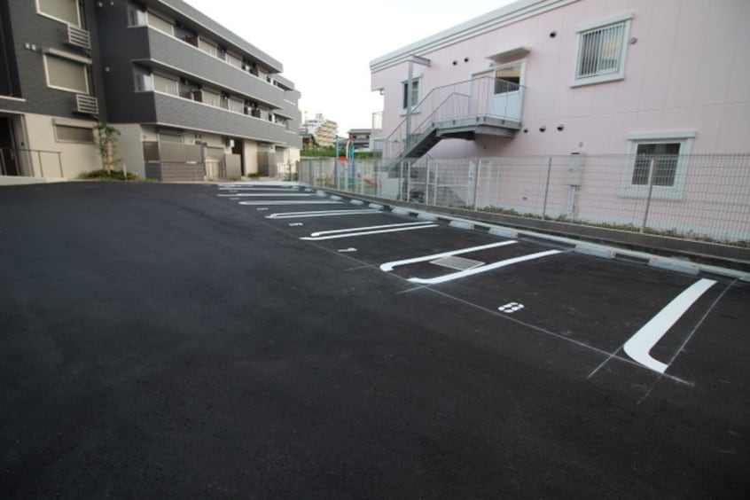 駐車場 メルヴェイユ泉