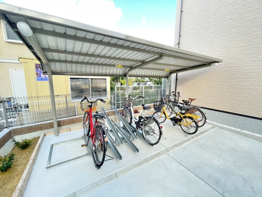 駐輪場 カルム・フリーデFU