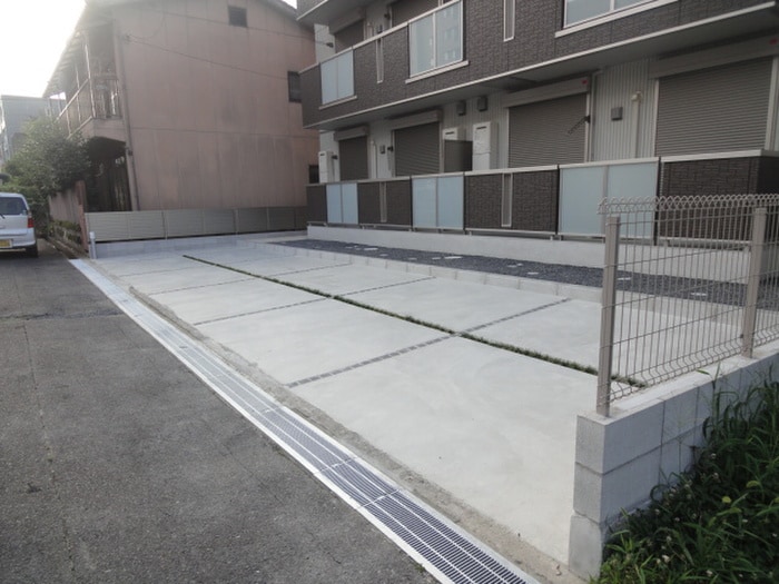 駐車場 セジュール石山