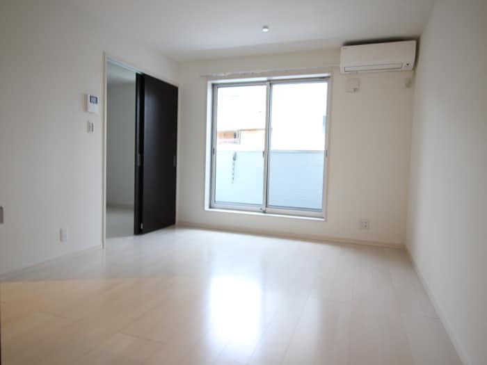 居室 コート･ロッソ