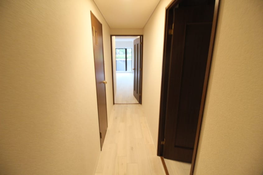 廊下 レスカ－ラ緑地公園