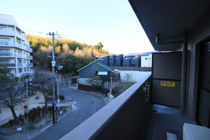 室内からの展望 レスカ－ラ緑地公園