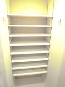 靴箱 Ｙ　ｓ　Ｃｏｕｒｔ東梅田　　