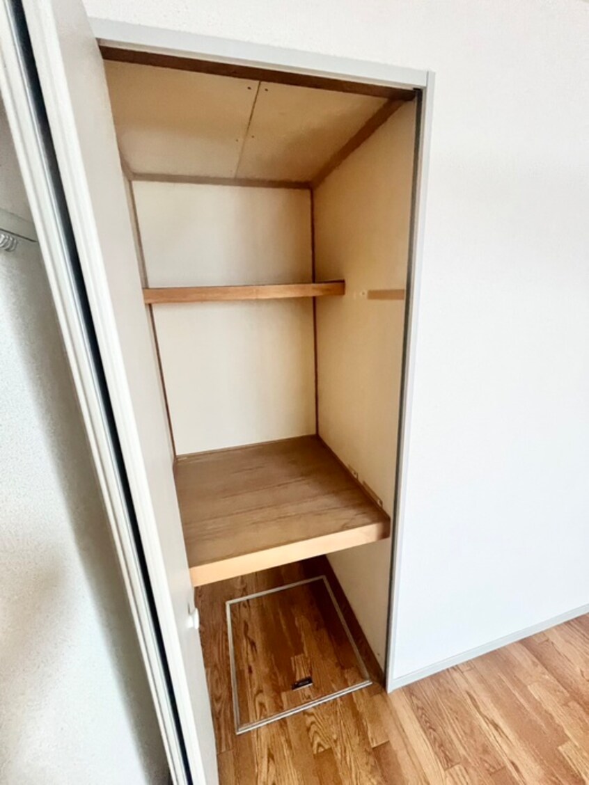 収納 リジョンプレイス洞院