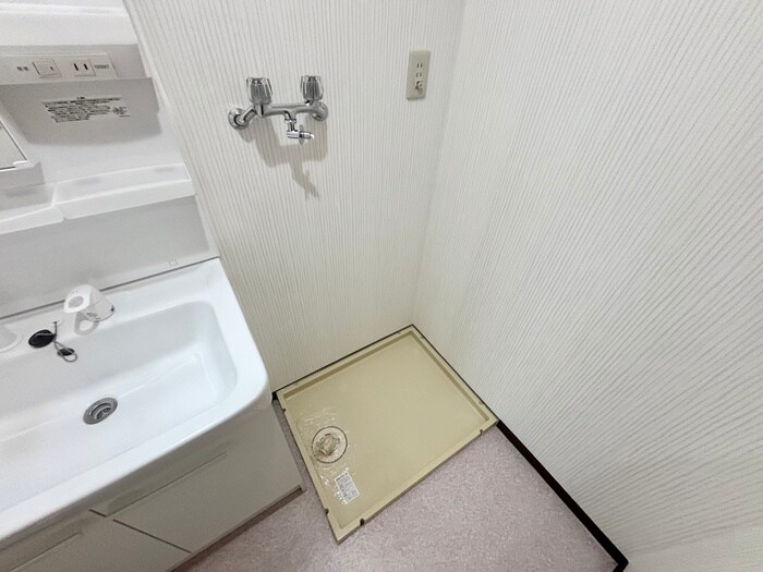 洗濯機置場 シェリール東淀川