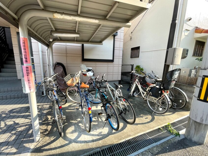 駐輪場 ロ－ズコ－ト