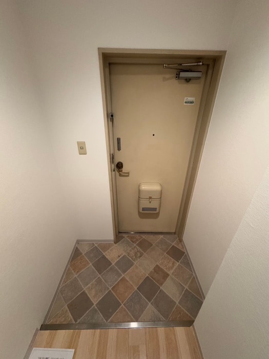 玄関 ファミリ－レジデンス桃町