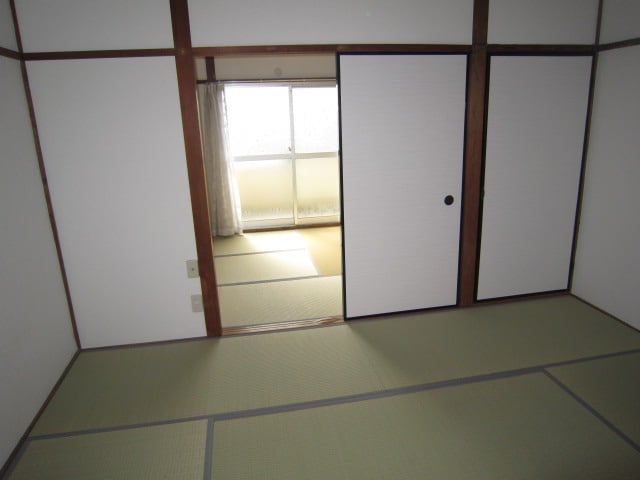 居室 グリ－ンハイツ