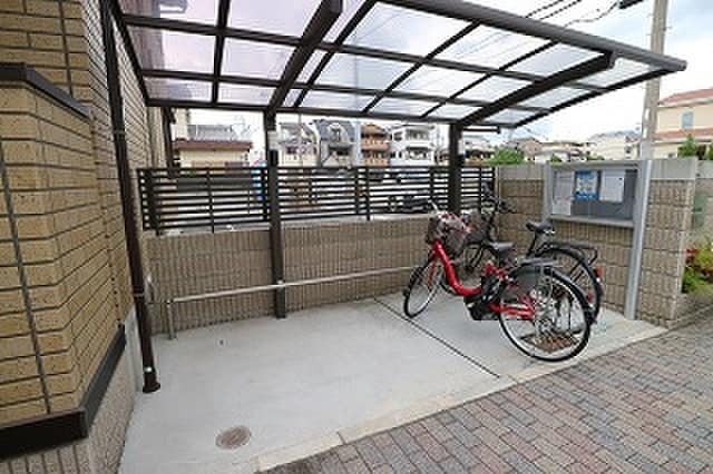 駐輪場 プリムローズ