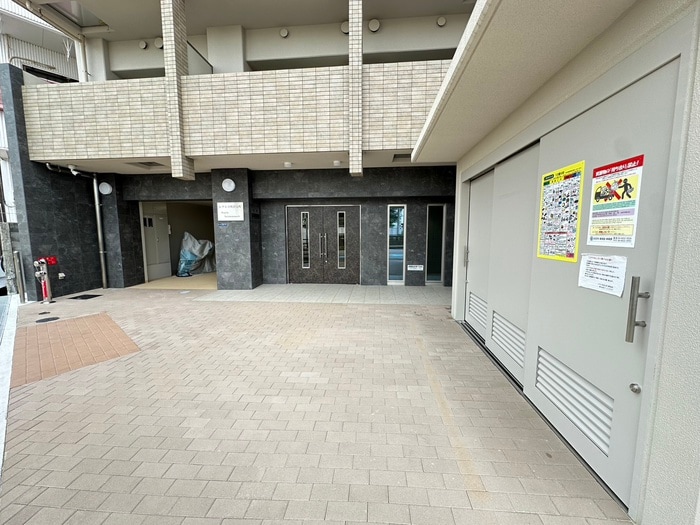 エントランス部分 レグルス吹田元町