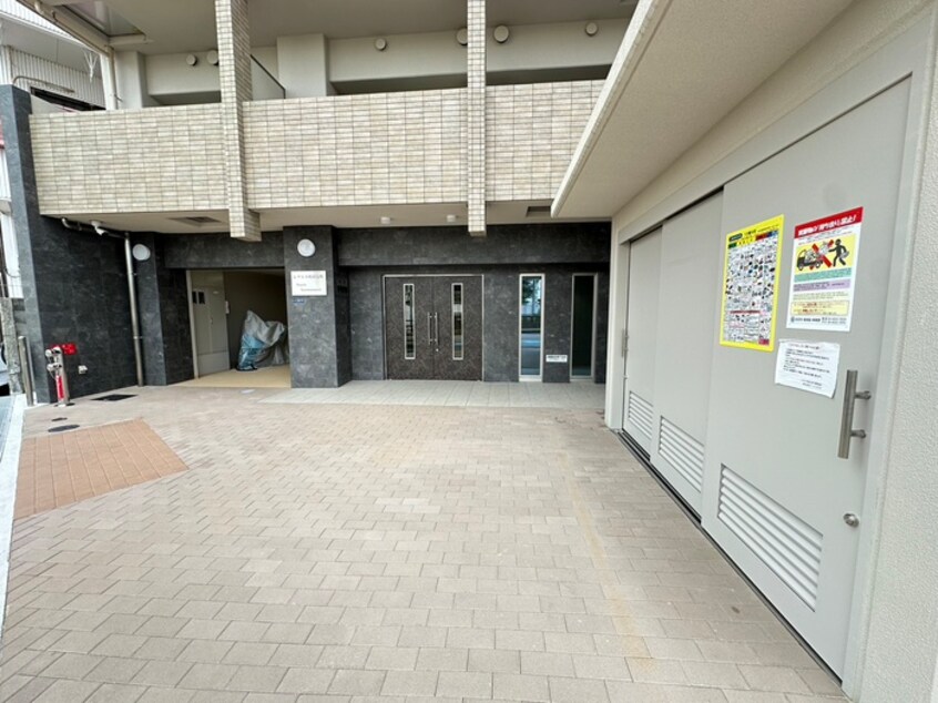 エントランス部分 レグルス吹田元町
