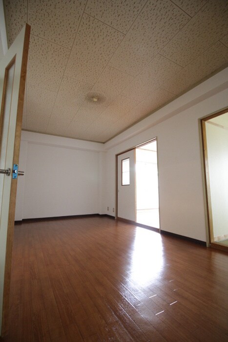 居室 谷川第１マンション