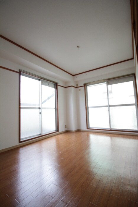 居室 谷川第１マンション