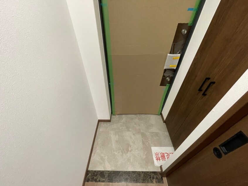 玄関 Toshin Architect Bldg