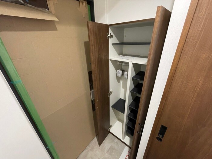 靴箱 Toshin Architect Bldg