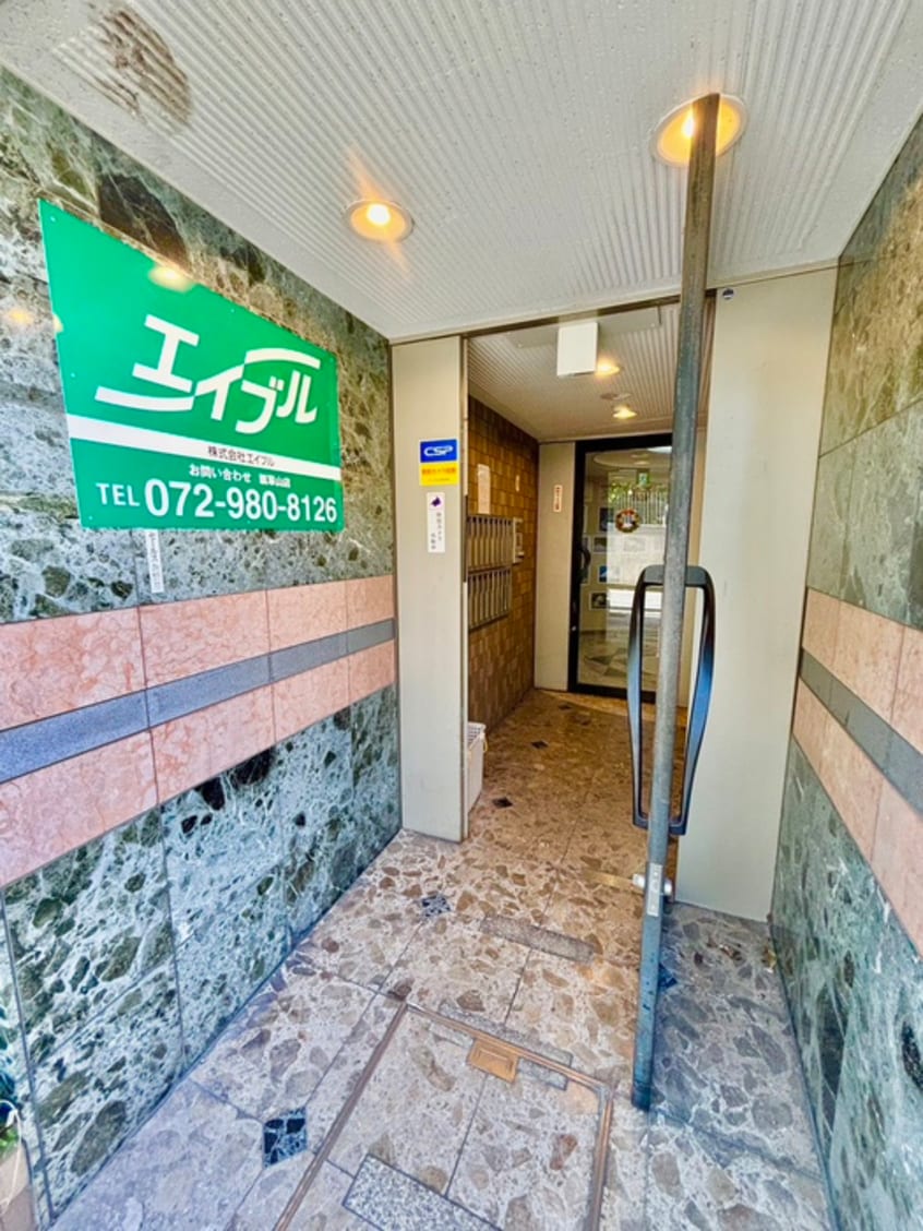 エントランス部分 セレ－ブル