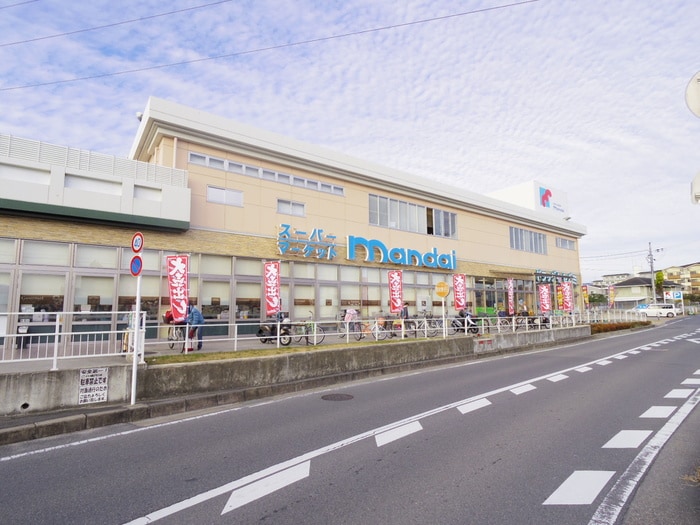 万代(スーパー)まで170m キャッスル京都南