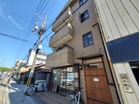 ミナ－ジュ大手筋