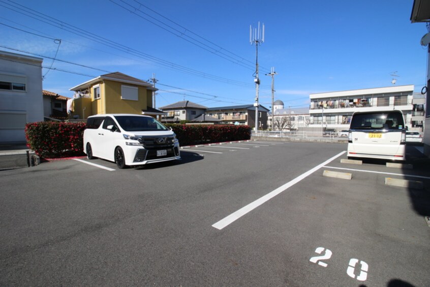 駐車場 フラッツ向陽台E棟