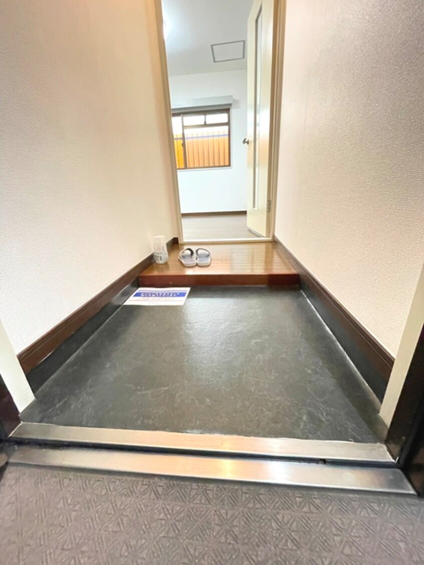 玄関 ピ－スフルハウス