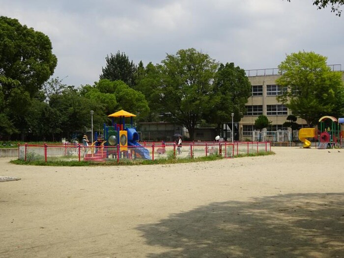 三ノ瀬公園(公園)まで552m ハーモニーテラス小路東Ⅲ