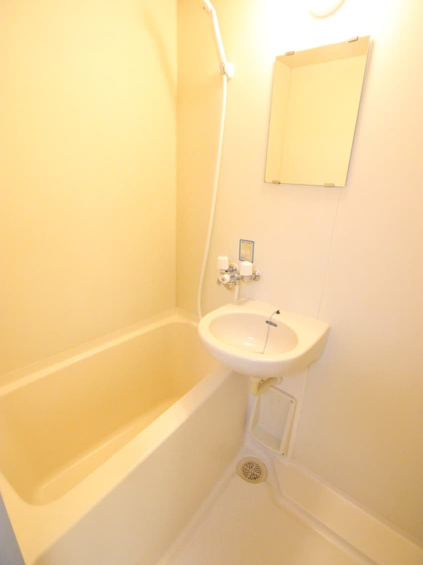 バス／シャワールーム等 フォーラムハﾂコウ