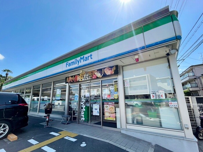 ファミリーマート 城陽久世店(コンビニ)まで1000m 城陽市平川野原貸家