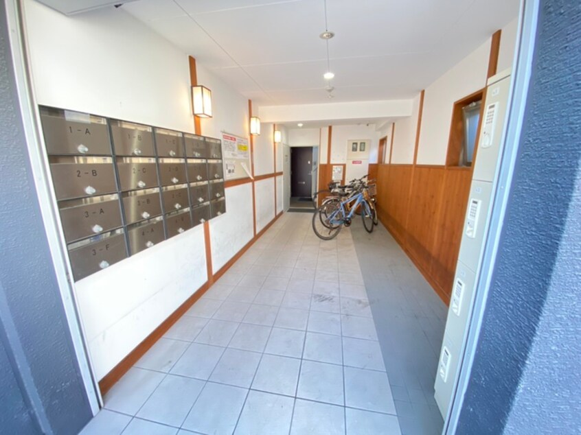 エントランス部分 マルティ円町