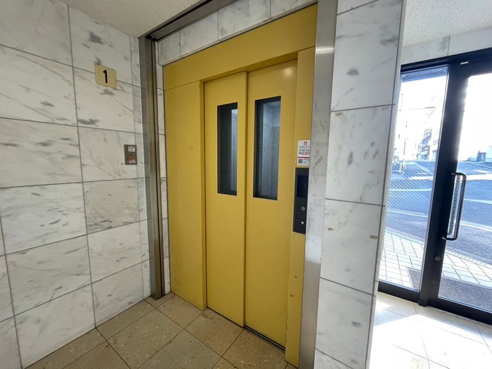 エントランス部分 ロジュマン上本町