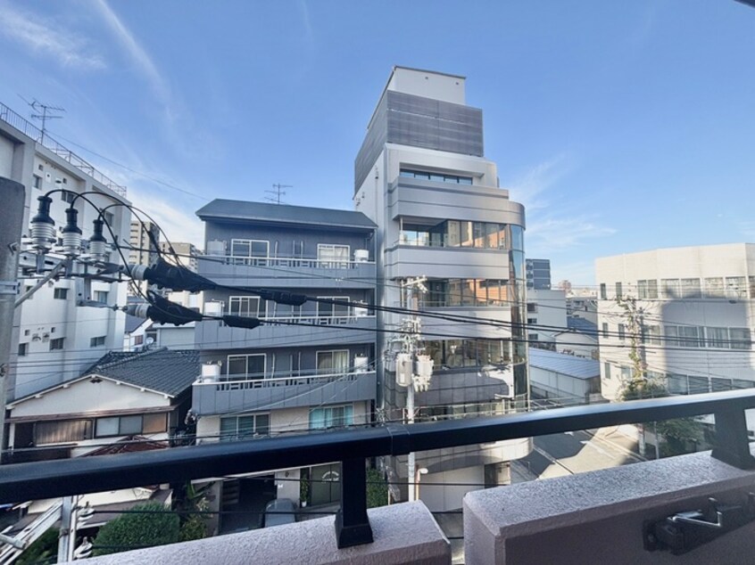 室内からの展望 ロジュマン上本町