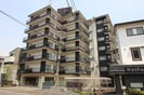 シャトル松尾の外観