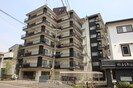 シャトル松尾の外観