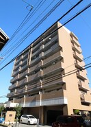 メゾンド－ム三軒家の外観