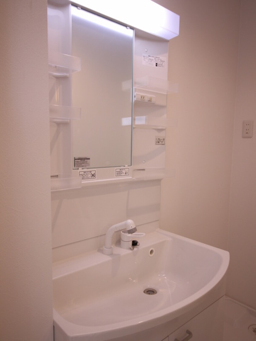 洗面 Ｍac Io Vervento（ﾏｯｸｲｵﾍﾞﾙﾍﾞﾝﾄ