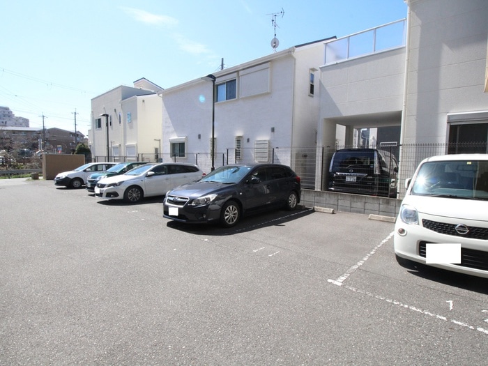 駐車場 SOUTH(ｻｳｽ）