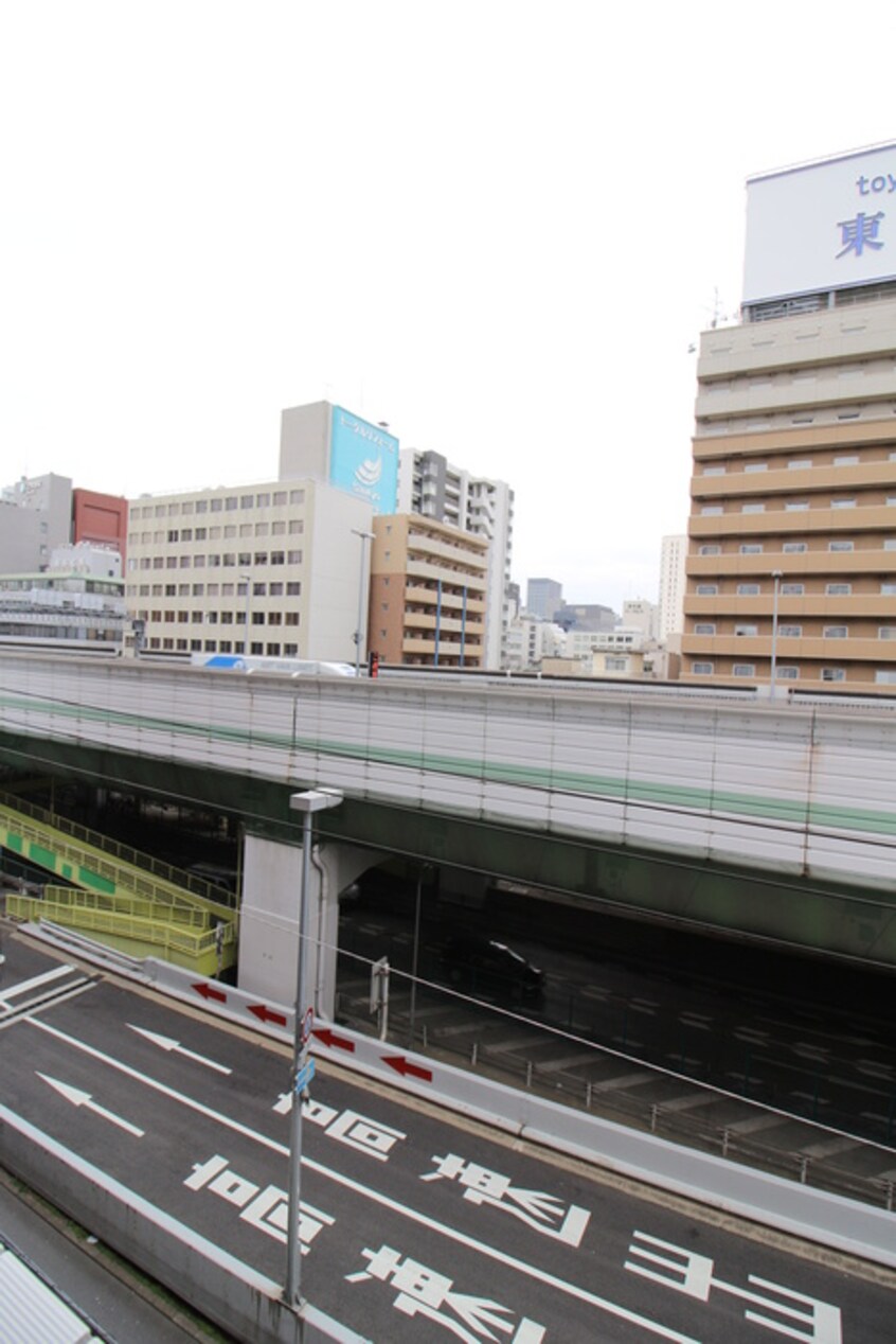 室内からの展望 プレサンス南森町駅前(503)