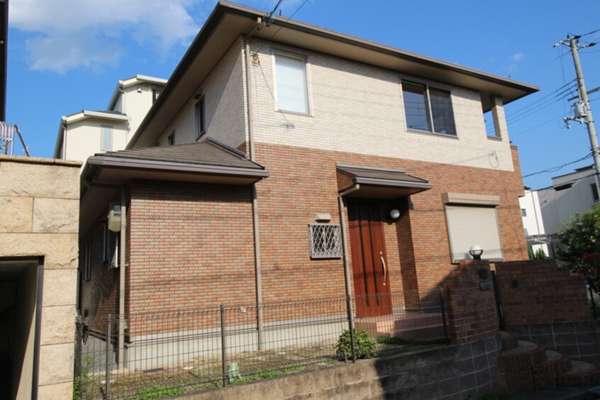 駐輪場 彩都あさぎ6丁目戸建