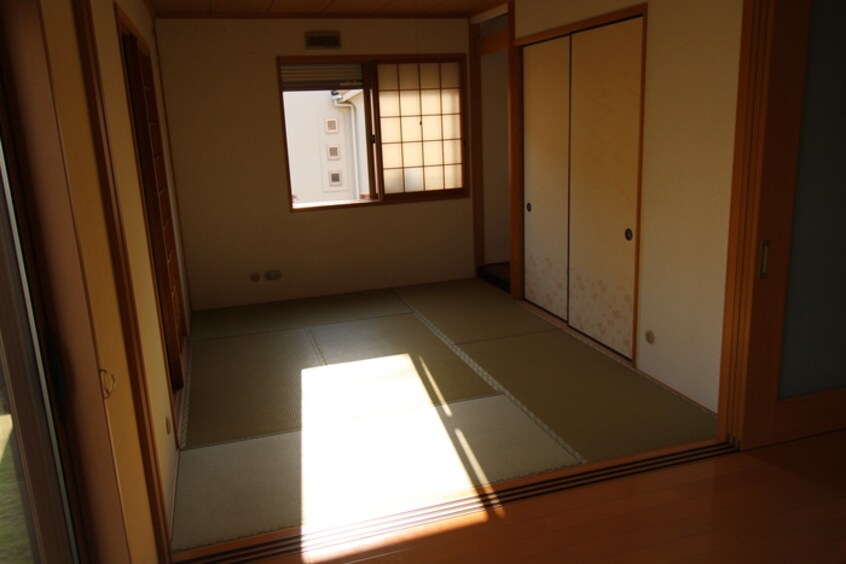 居室 彩都あさぎ6丁目戸建