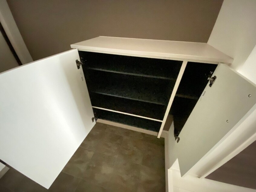 靴箱 La Maison Isa