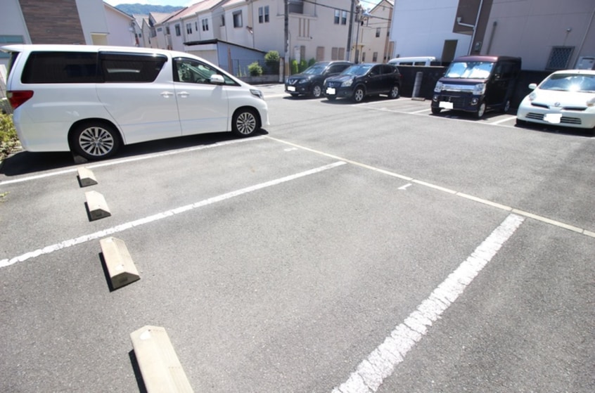 駐車場 エステート東花園